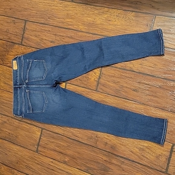 Express - Picture 2 of 4